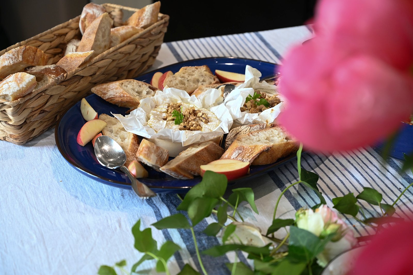 Gourmet French lunch during the Flutes in France adult flute course